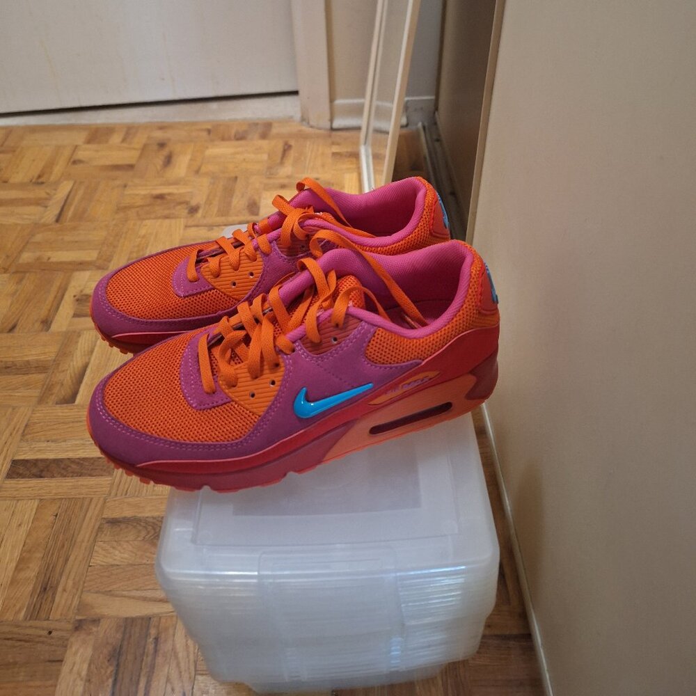 AIR MAX NIKE BRAND NEW.